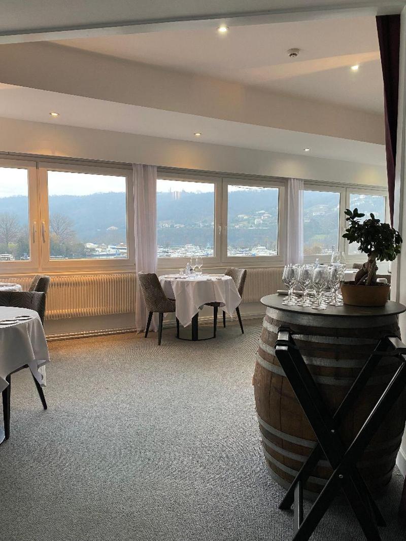 Les Roches-de-Condrieu Hotel Le Bellevue מראה חיצוני תמונה