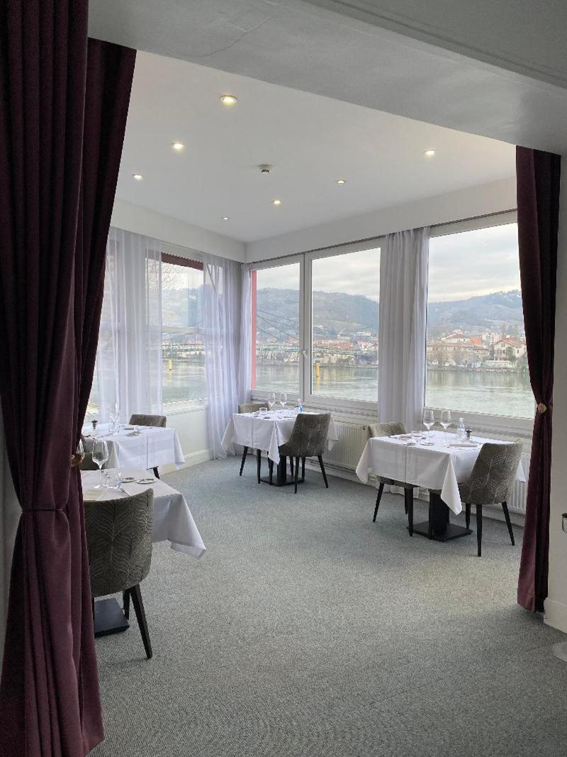 Les Roches-de-Condrieu Hotel Le Bellevue מראה חיצוני תמונה